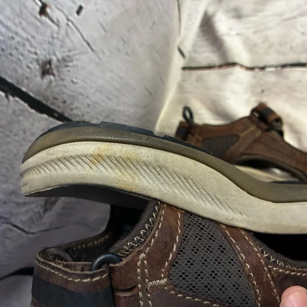 Clarks Wave Walk Brown Adjustable Hook & Loop Comfory‎ Outdoor Sandals Mens Sz 8